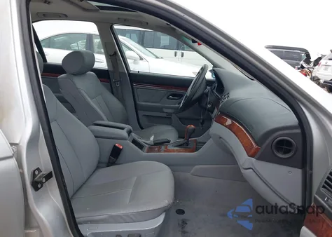 2003 BMW 525 I Automatic из США, поврежденный, VIN WBADT43463G032149